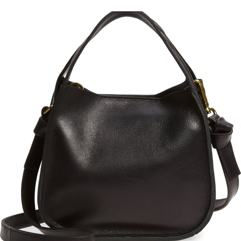 Madewelll The Sydney Shoulder Bag in black